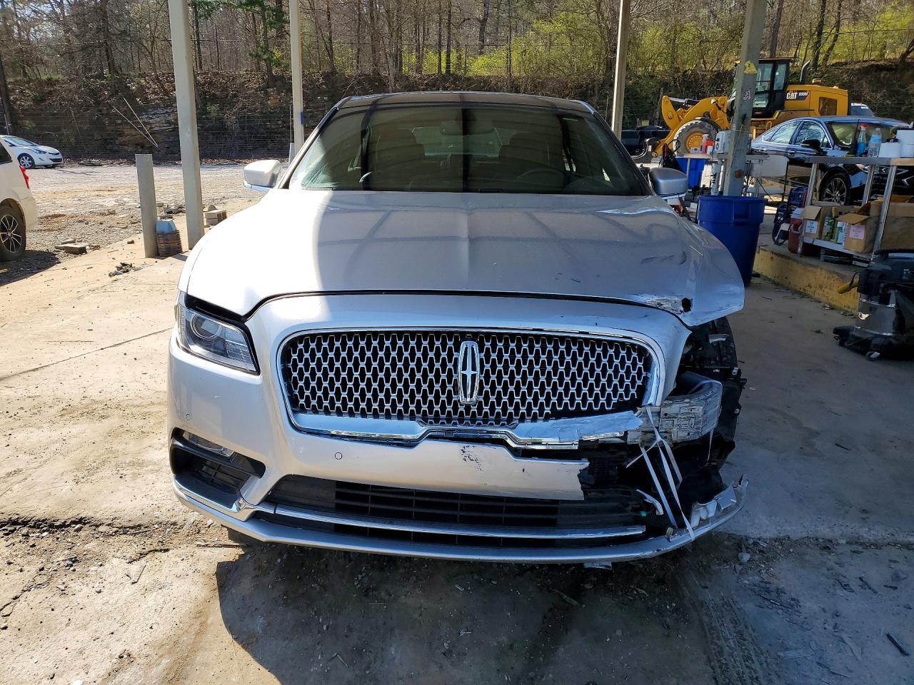 2018 Lincoln Continental Select - zdjęcie 5