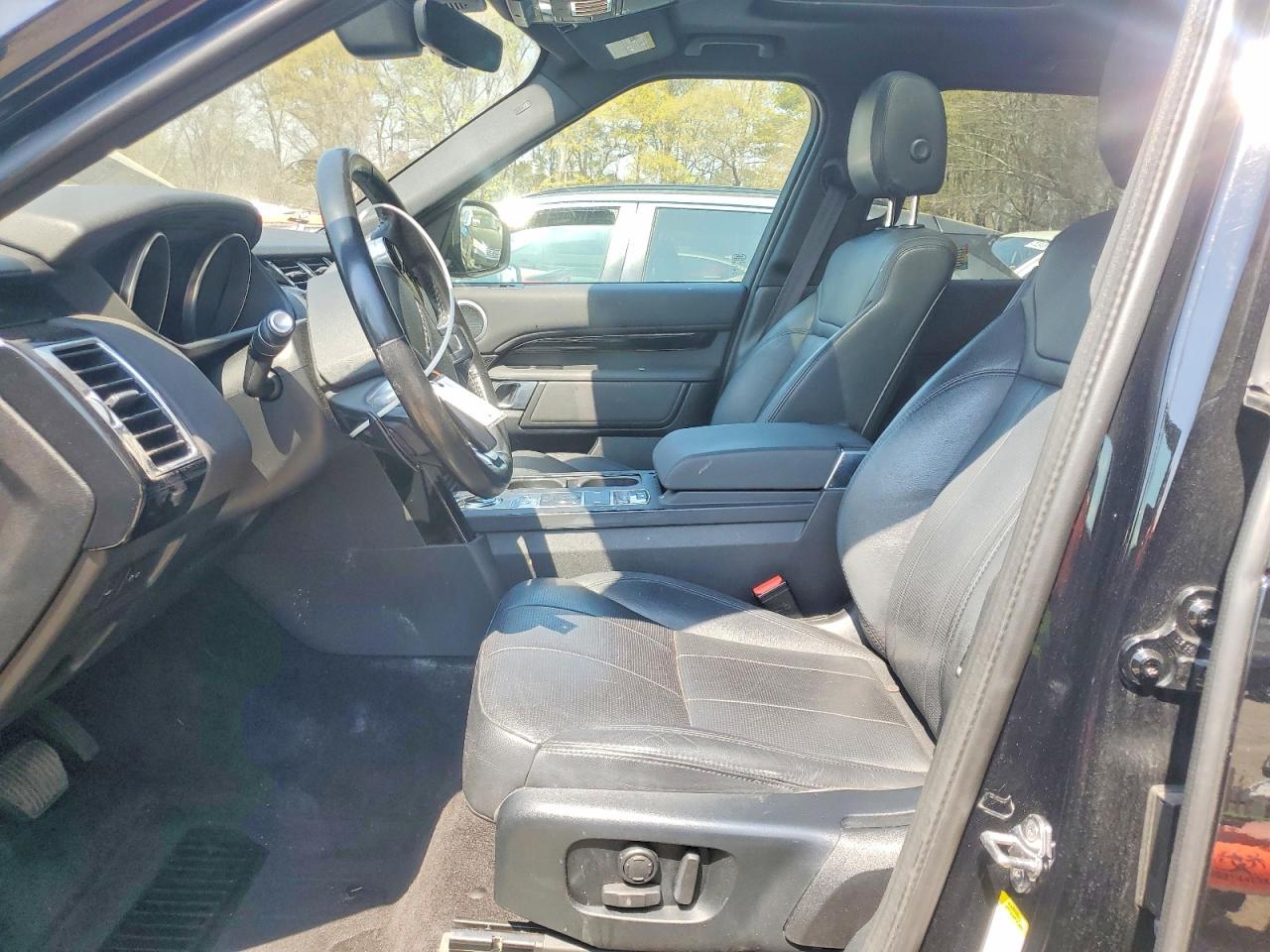 2020 Land Rover Discovery Se - zdjęcie 7