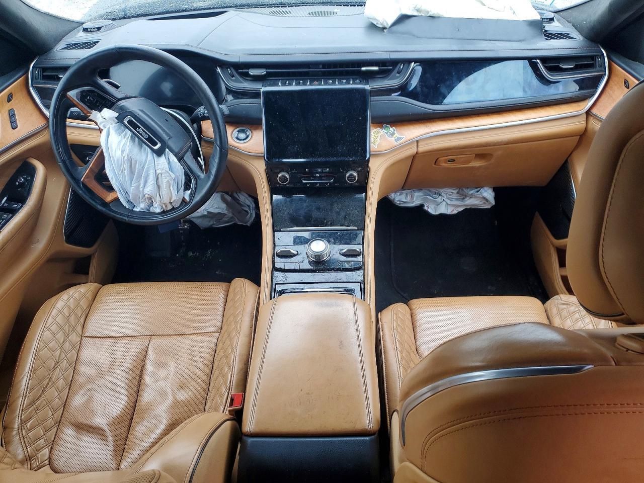 2022 Jeep Grand Cherokee Summit - zdjęcie 8