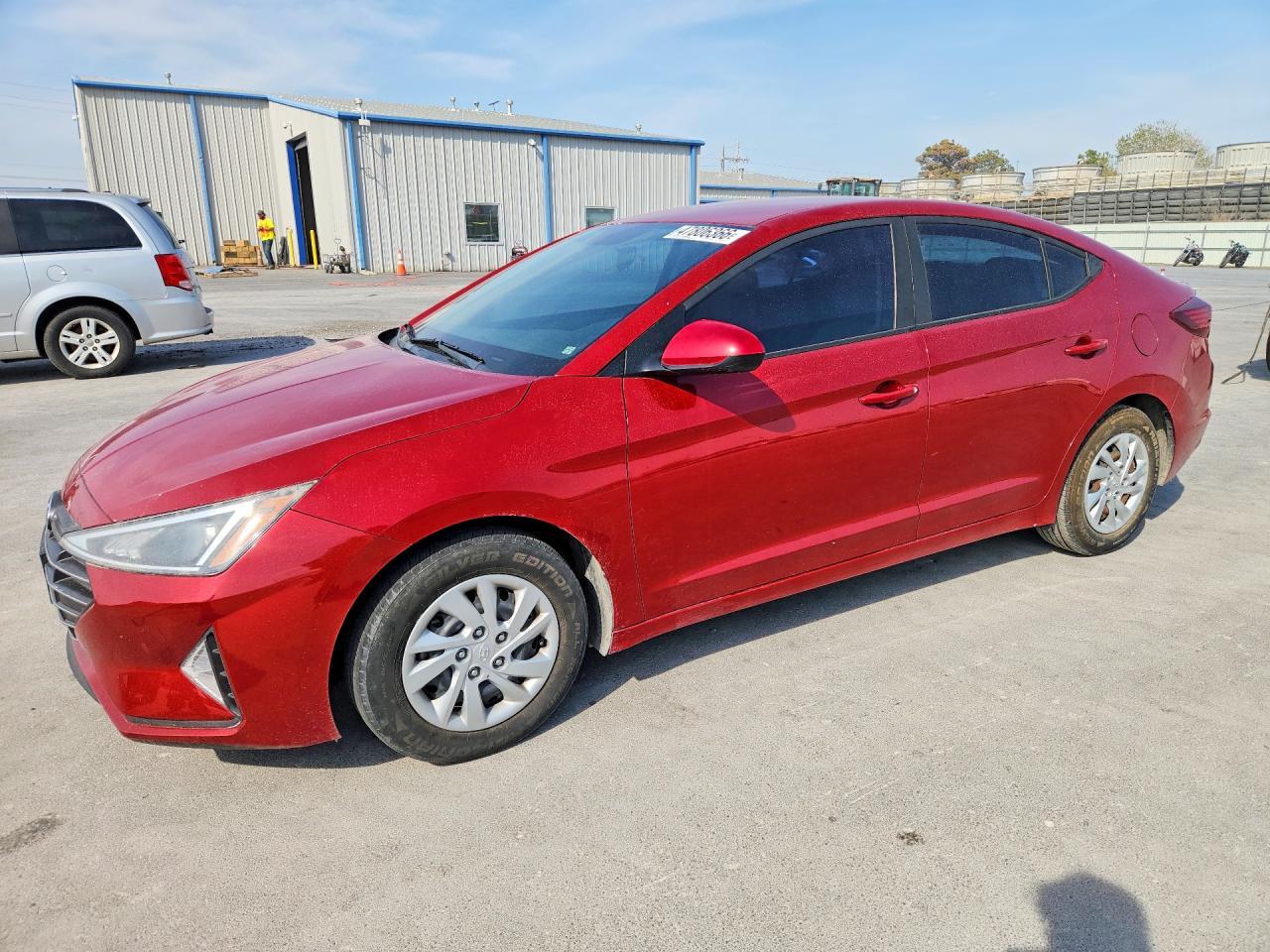 2019 Hyundai Elantra - zdjęcie główne