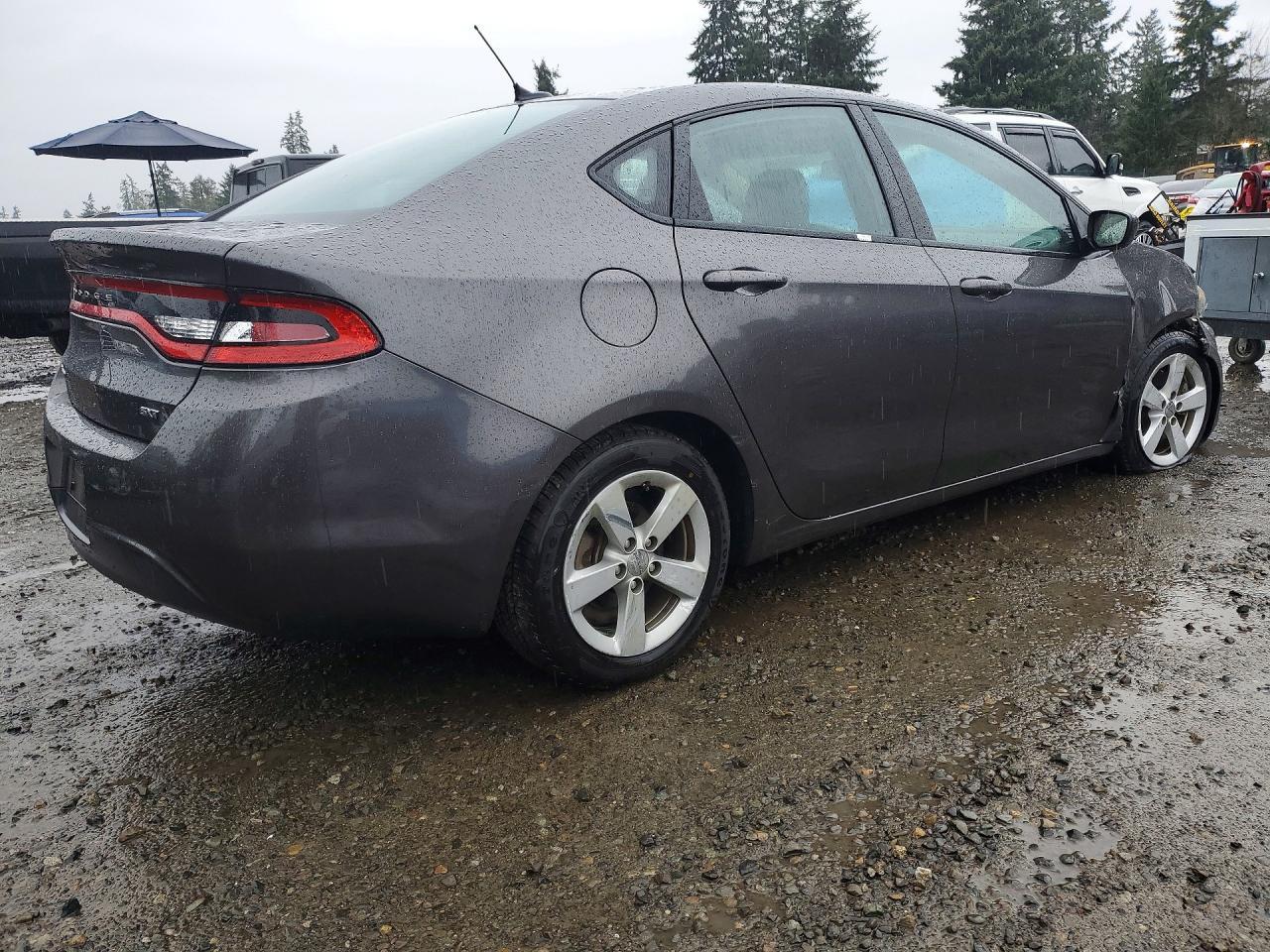 2015 Dodge Dart Sxt - zdjęcie 3