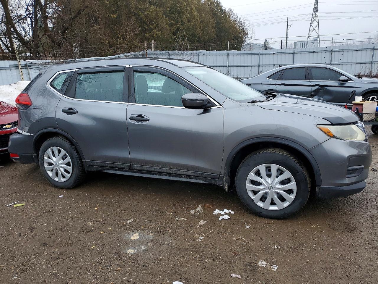 2017 Nissan Rogue S - zdjęcie 4