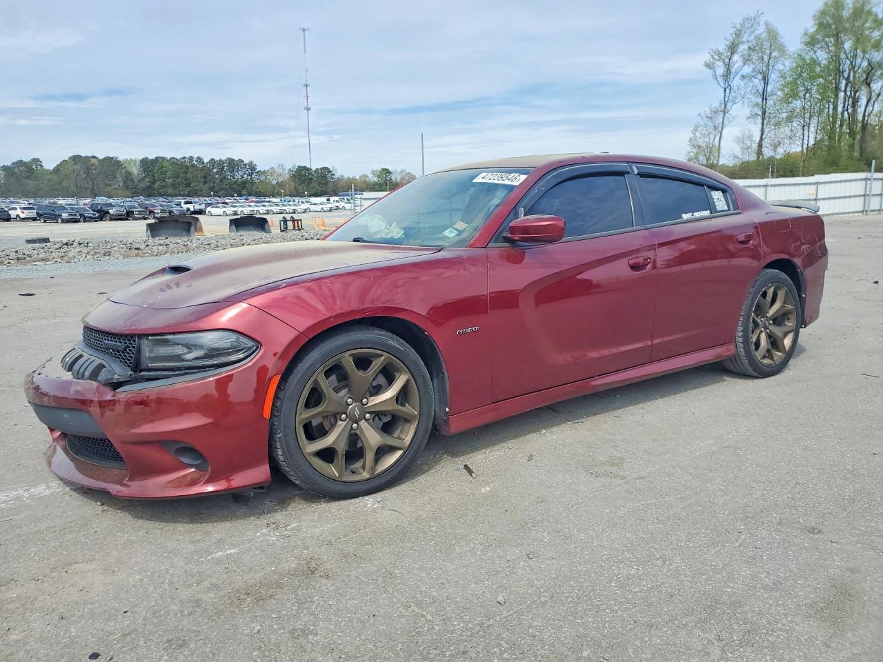 2019 Dodge Charger R - zdjęcie główne