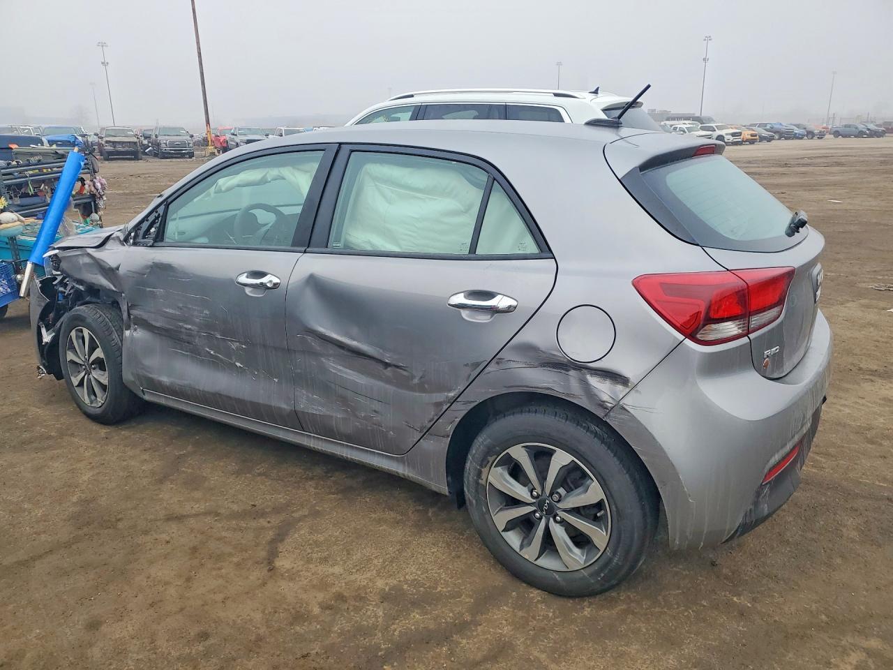 2023 Kia Rio 5-Door S - zdjęcie 2