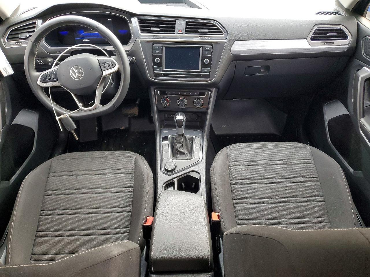 2024 Volkswagen Tiguan S - zdjęcie 8