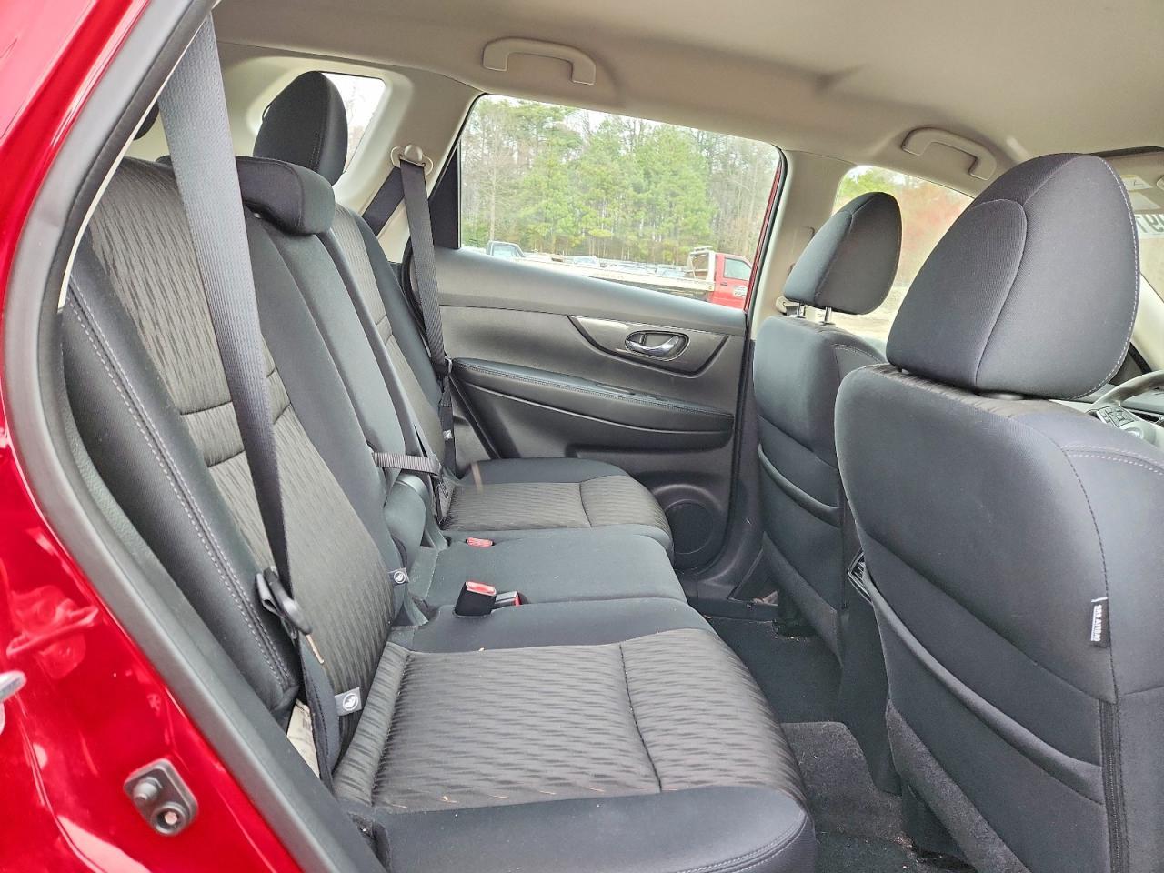 2017 Nissan Rogue S - zdjęcie 11