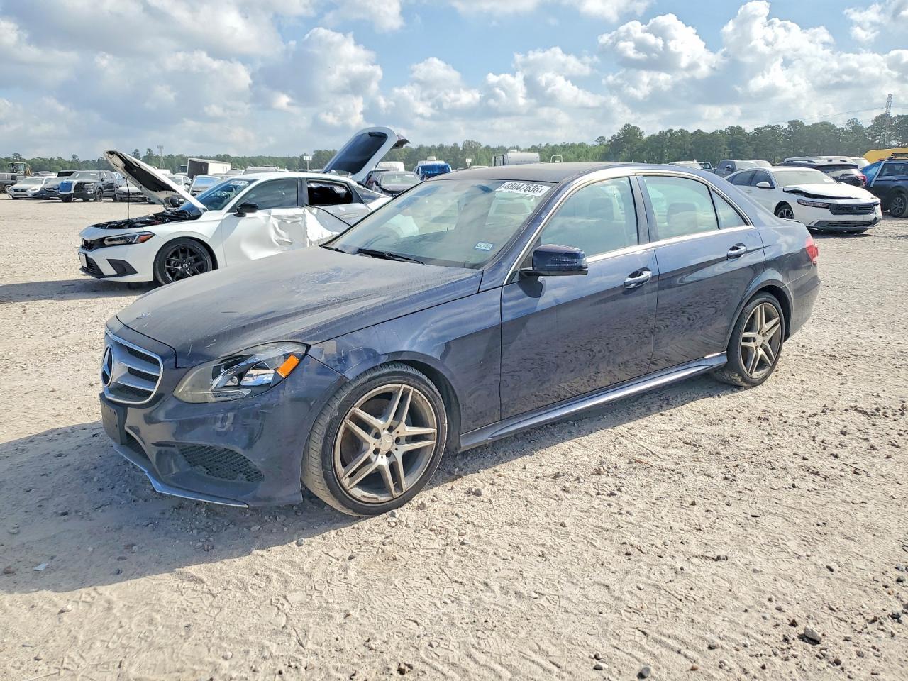 2014 Mercedes-Benz E 350 - zdjęcie główne