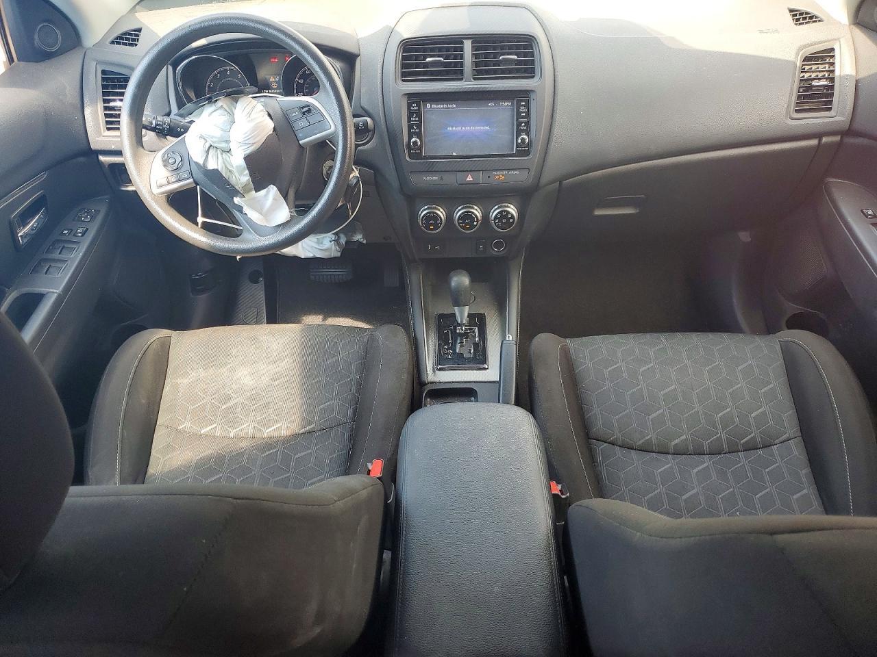 2022 Mitsubishi Outlander Sport Es - zdjęcie 8