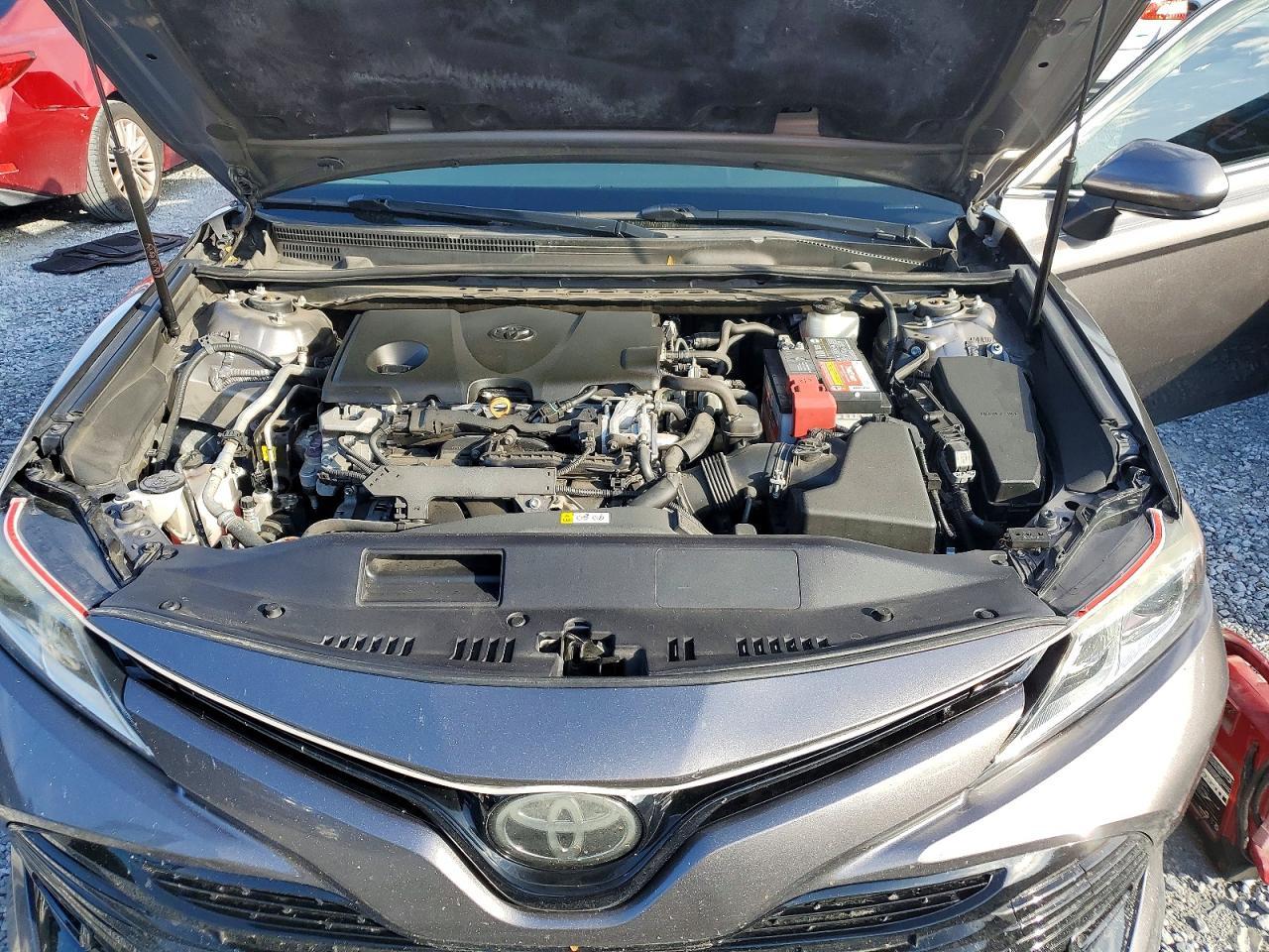 2019 Toyota Camry Le - zdjęcie 11