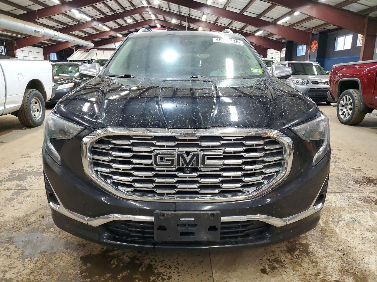 2020 GMC Terrain Denali - zdjęcie 5