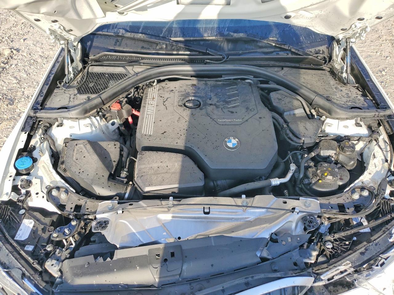 2024 BMW 330I - zdjęcie 11