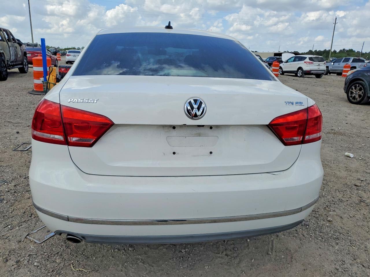 2013 Volkswagen Passat Sel - zdjęcie 6