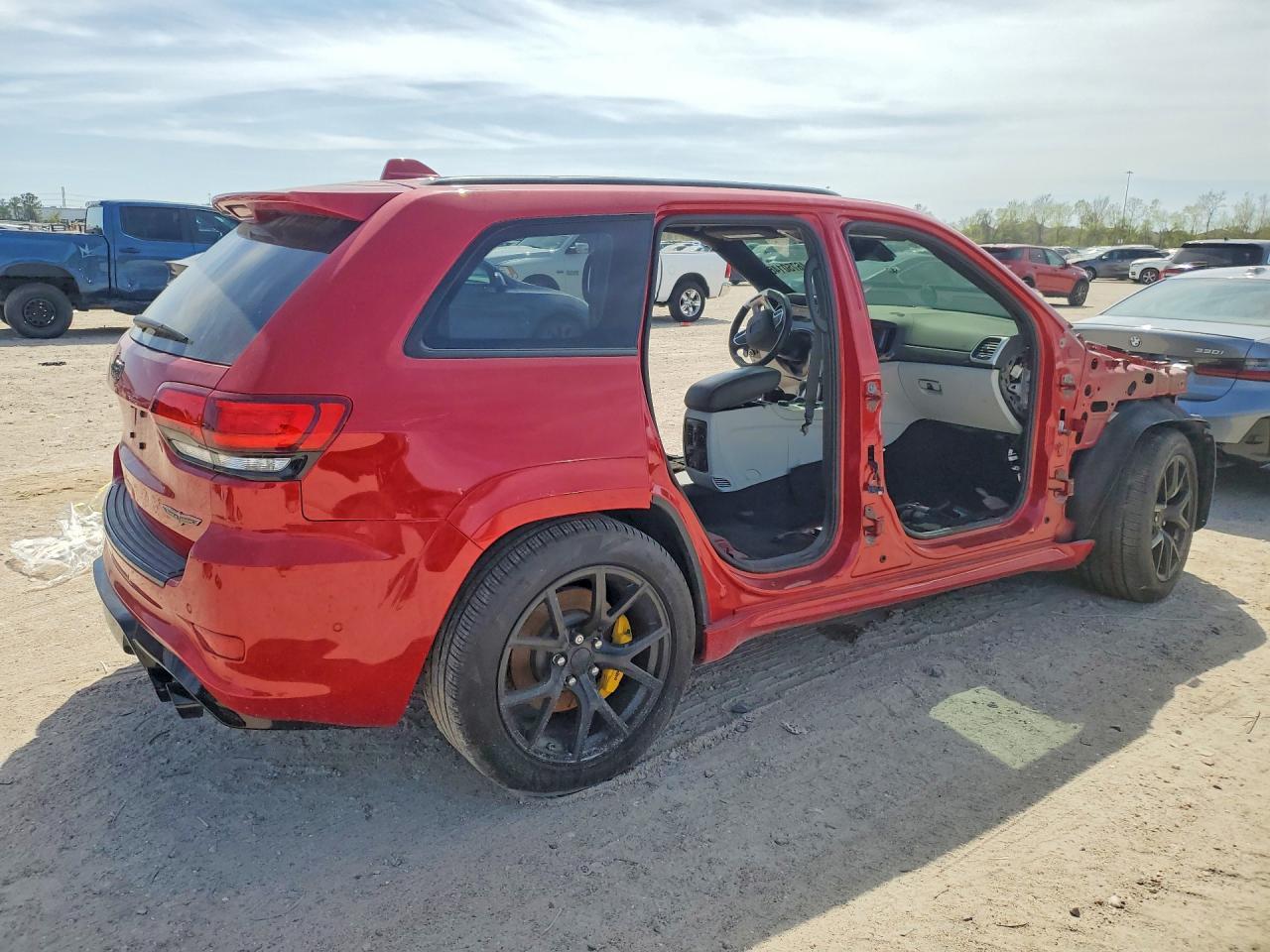 2021 Jeep Grand Cherokee Trackhawk - zdjęcie 3