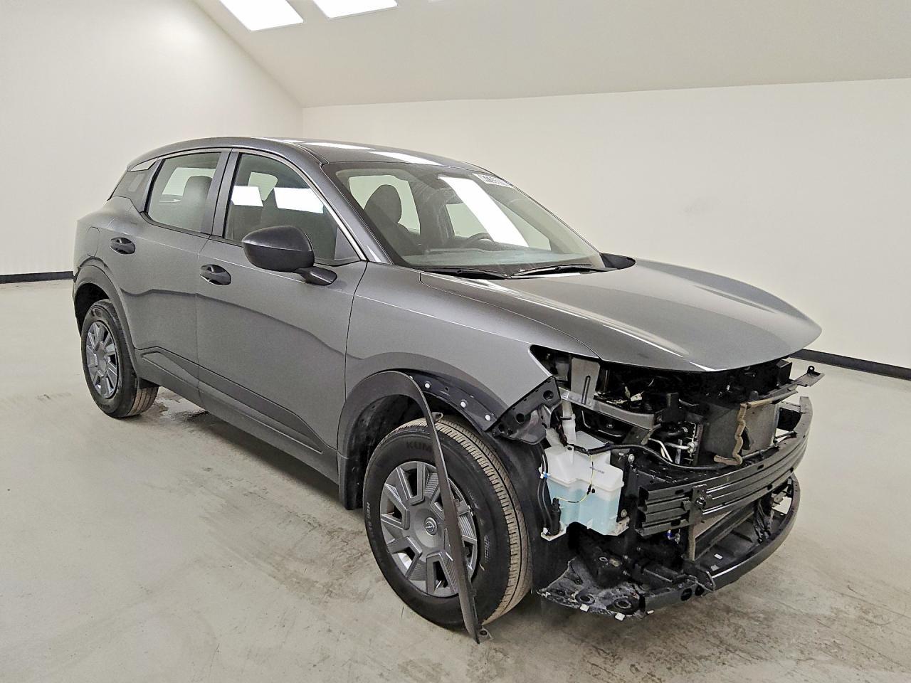 2025 Nissan Kicks S - zdjęcie 4