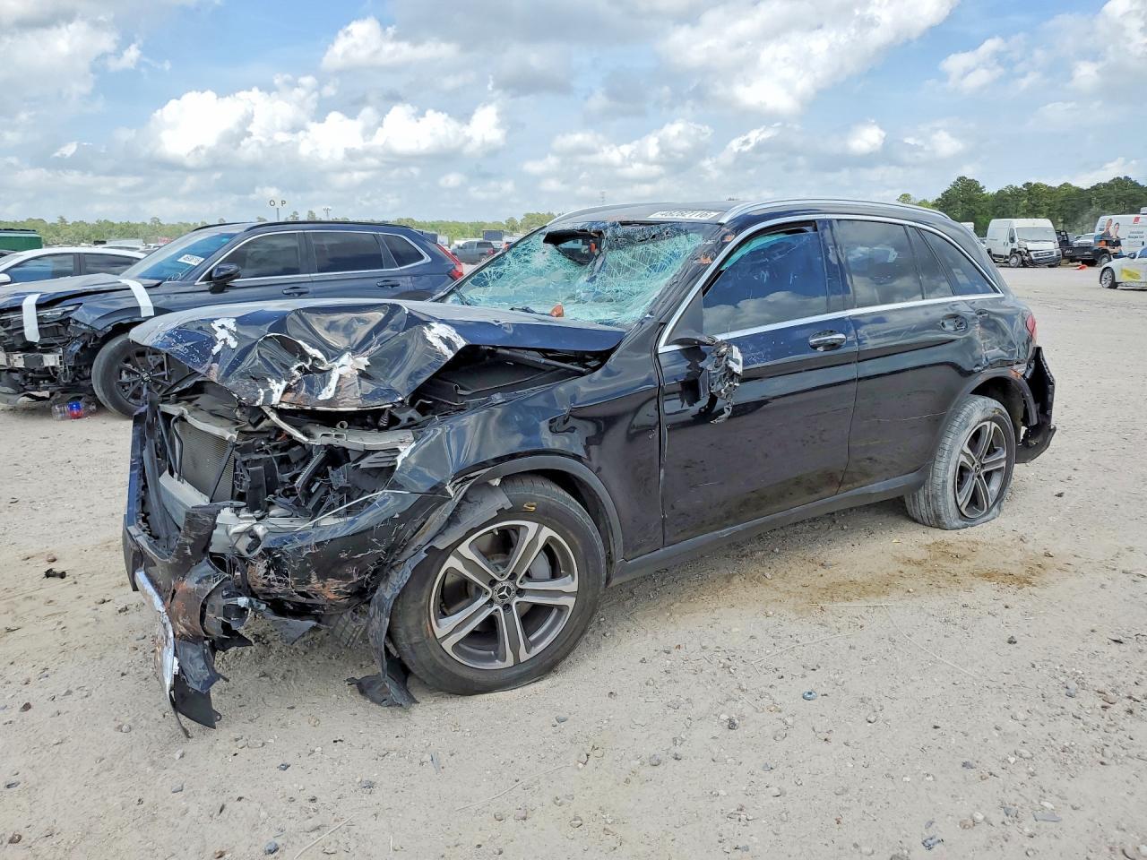 2017 Mercedes-Benz Glc 300 - zdjęcie główne
