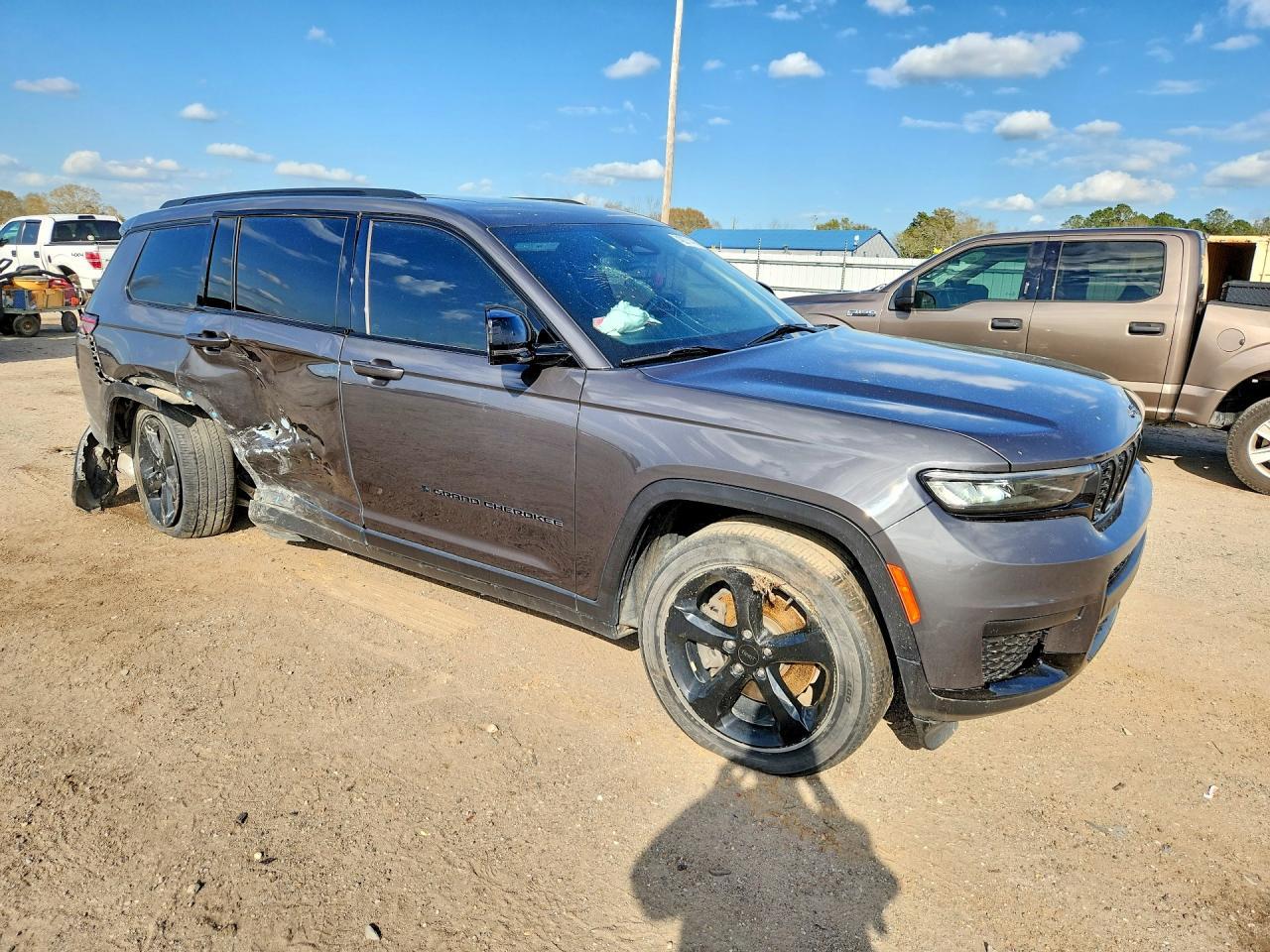 2022 Jeep Grand Cherokee L Laredo - zdjęcie 4
