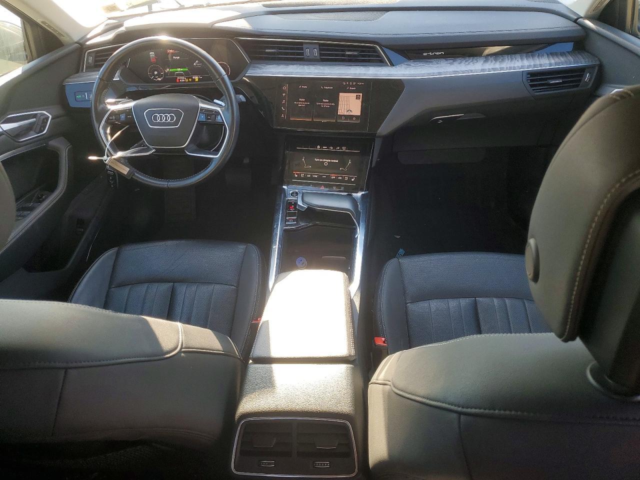 2021 Audi E-Tron Sportback Premium Plus - zdjęcie 8