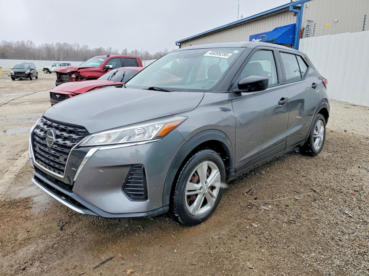 2021 Nissan Kicks S - zdjęcie główne