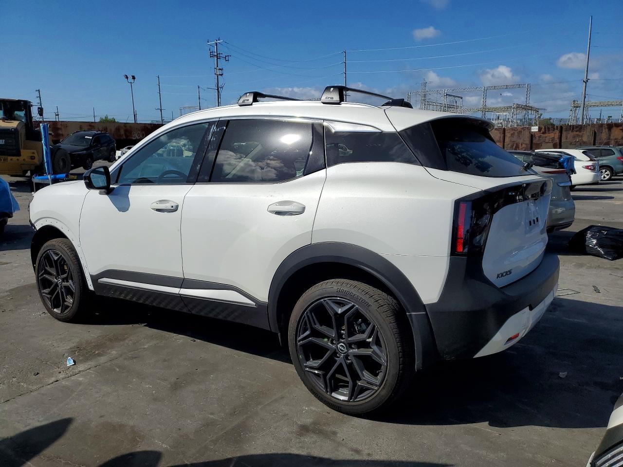 2026 Nissan Kicks Sr - zdjęcie 2