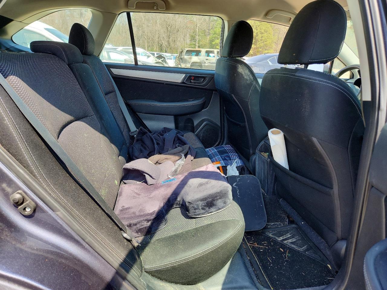 2015 Subaru Outback 2.5I - zdjęcie 11