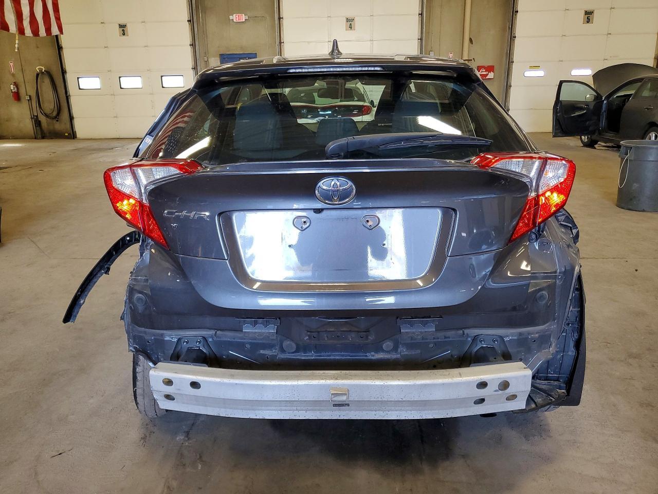 2018 Toyota C-Hr Xle - zdjęcie 6