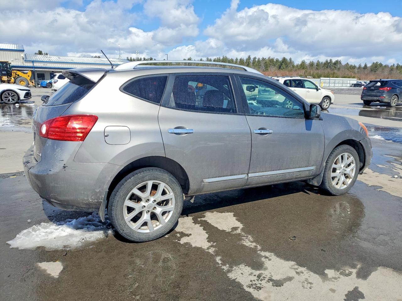 2013 Nissan Rogue S - zdjęcie 3