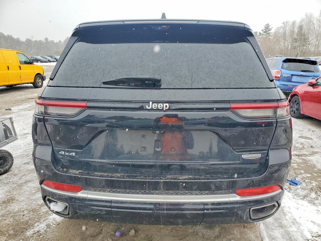 2022 Jeep Grand Cherokee Summit - zdjęcie 6