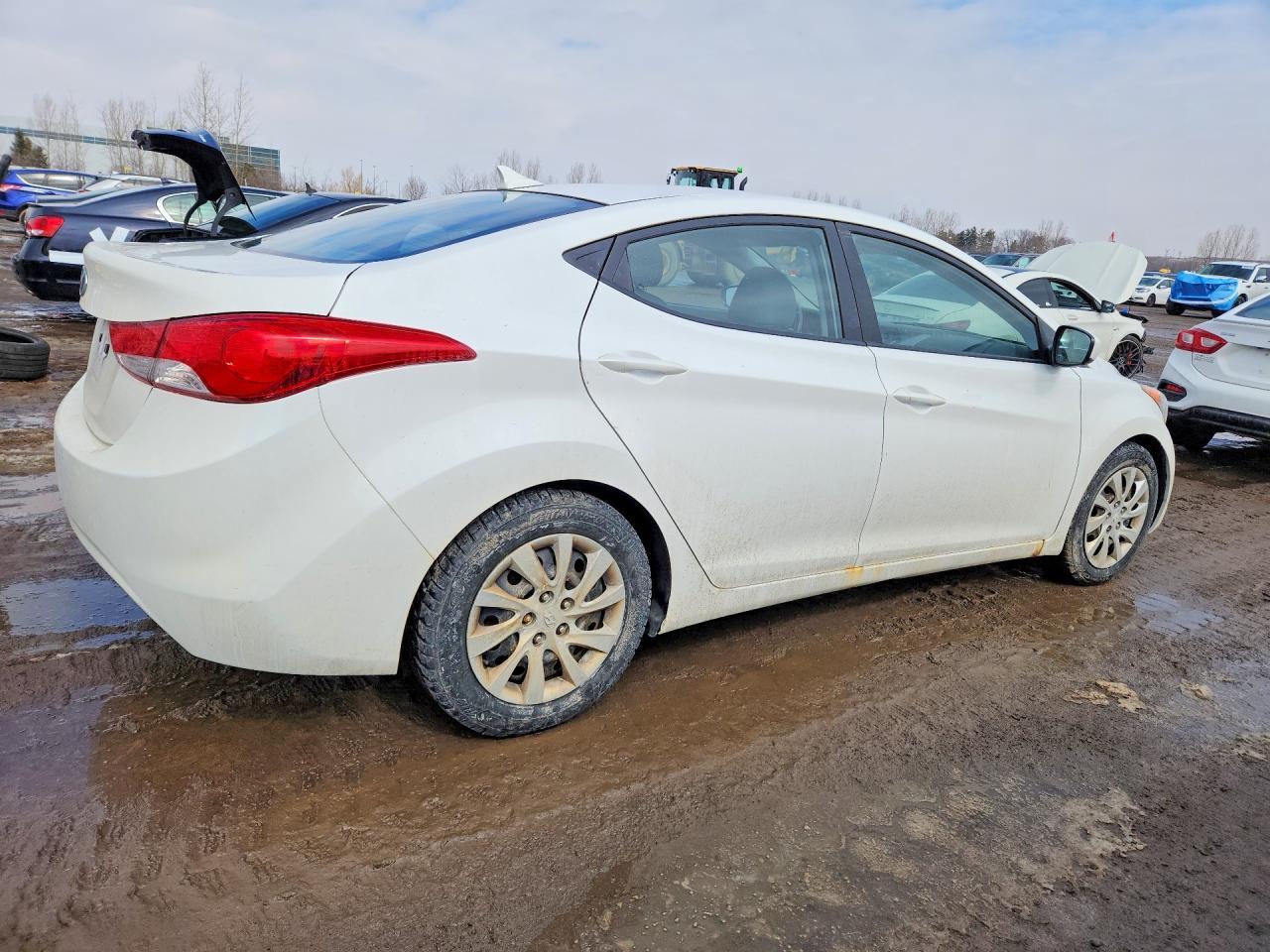 2013 Hyundai Elantra Gls - zdjęcie 3