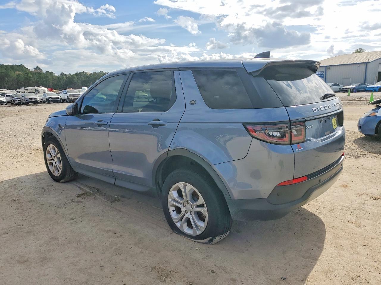 2021 Land Rover Discovery Sport S - zdjęcie 2