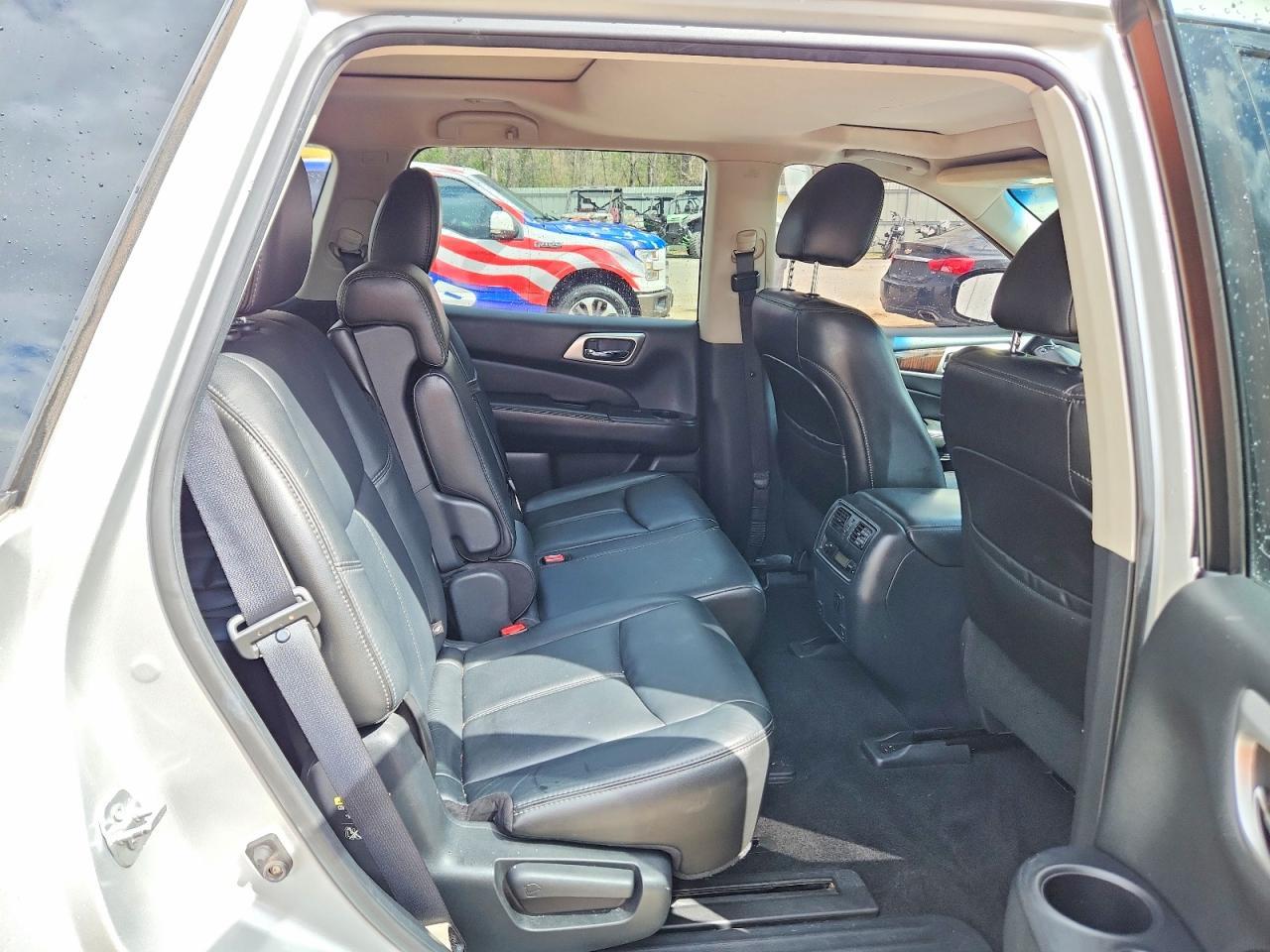 2014 Nissan Pathfinder Sl - zdjęcie 10