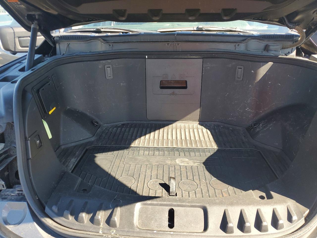 2023 Ford F150 Lightning Pro - zdjęcie 11