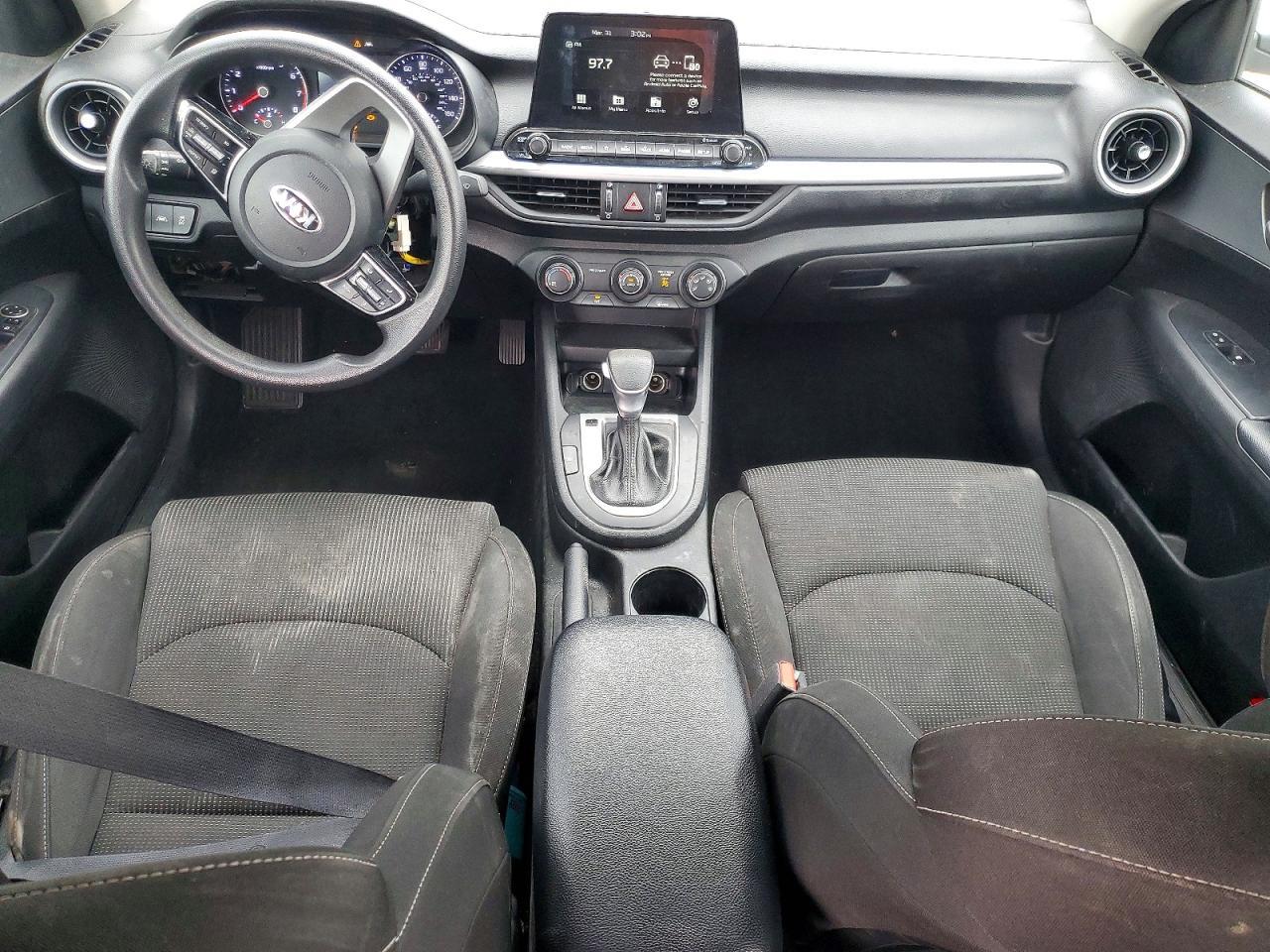 2021 Kia Forte Lxs - zdjęcie 8