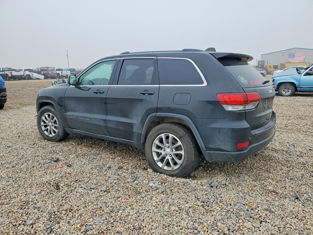 2021 Jeep Grand Cherokee Laredo - zdjęcie 2