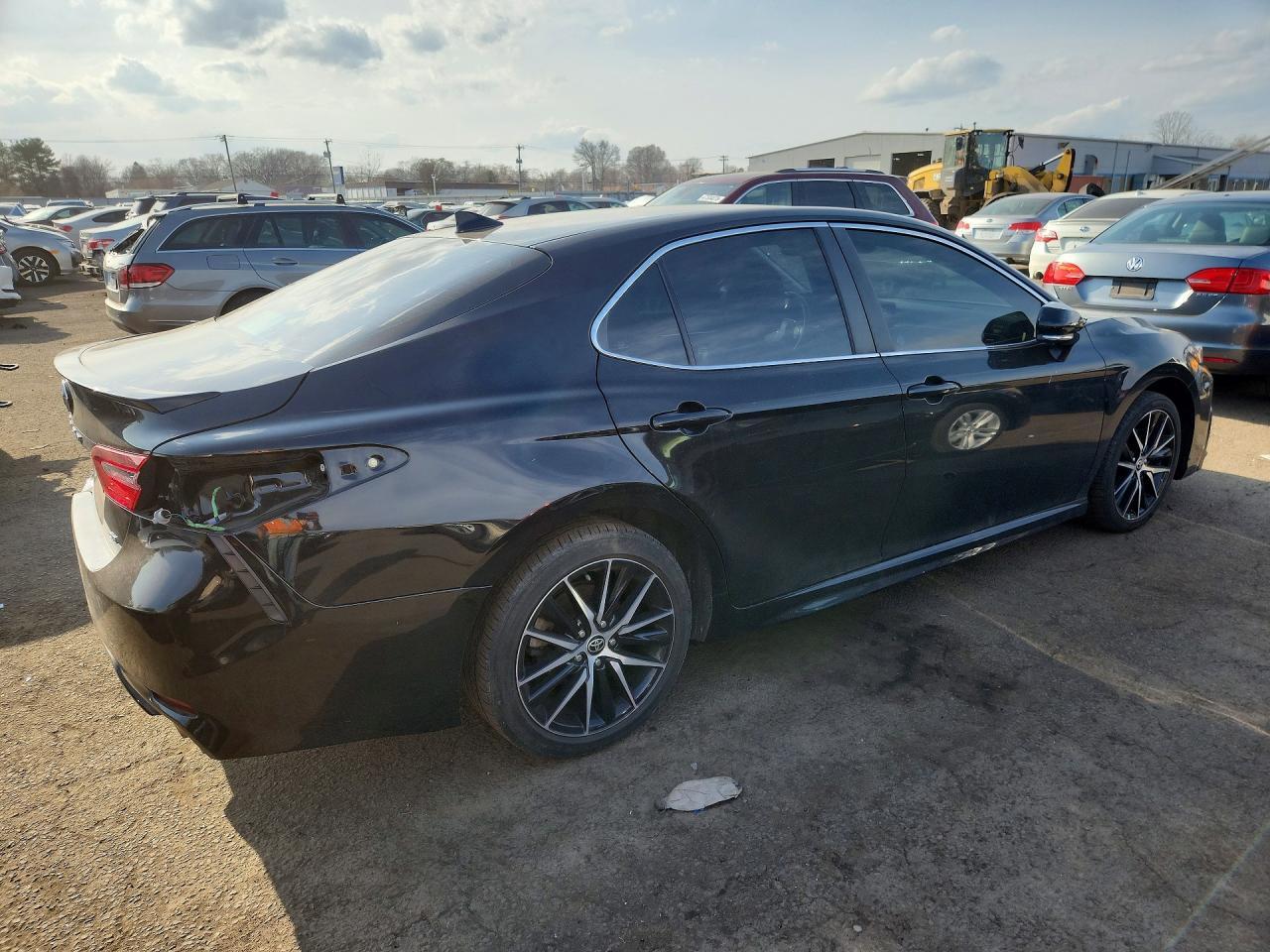 2022 Toyota Camry Se - zdjęcie 3