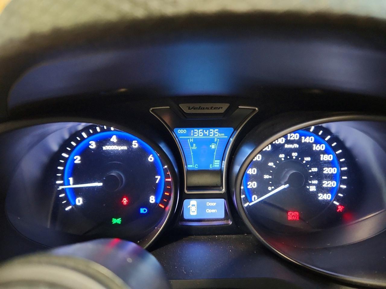 2015 Hyundai Veloster Turbo 3Dr H - zdjęcie 9