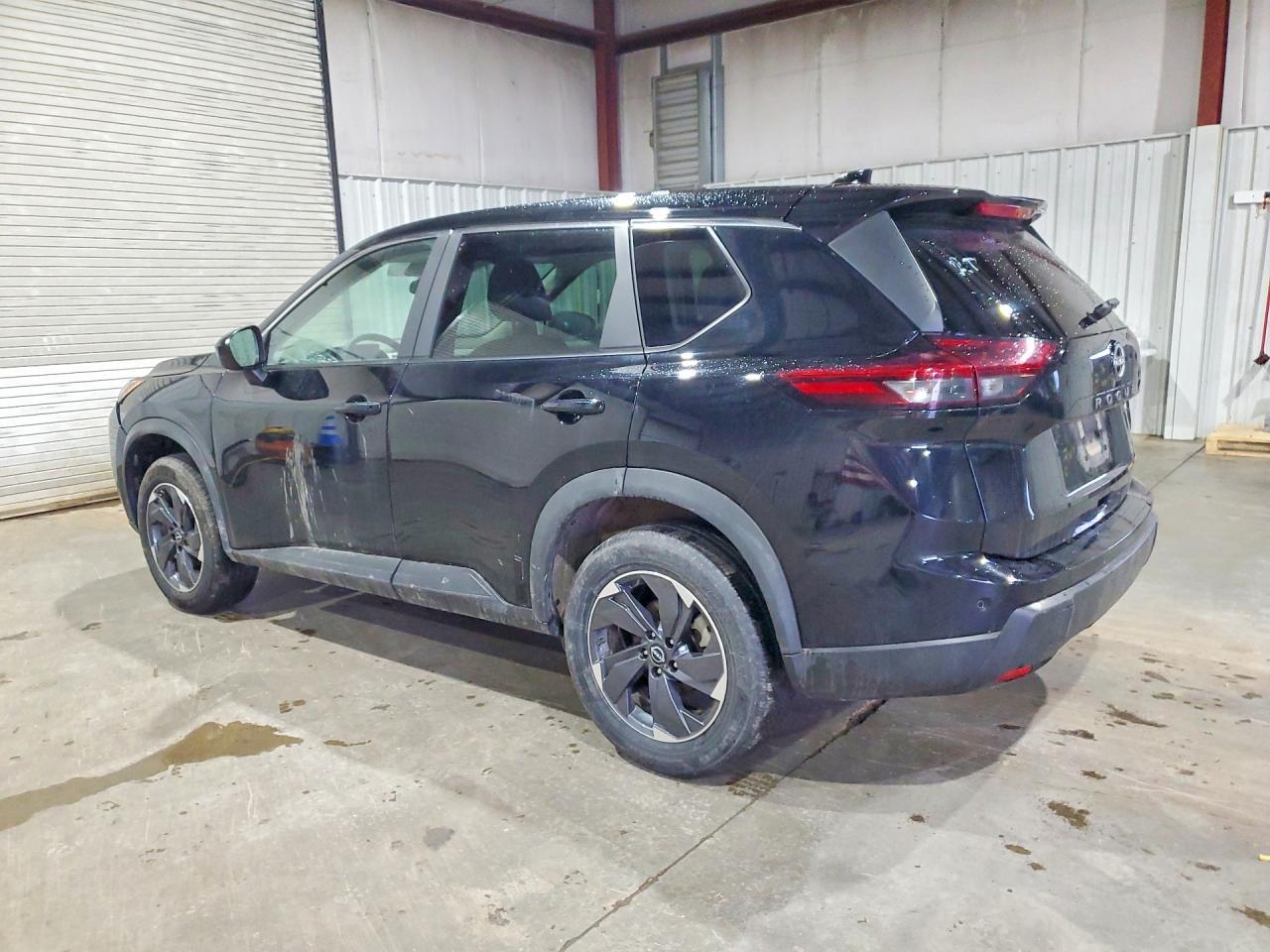 2025 Nissan Rogue Sv - zdjęcie 2