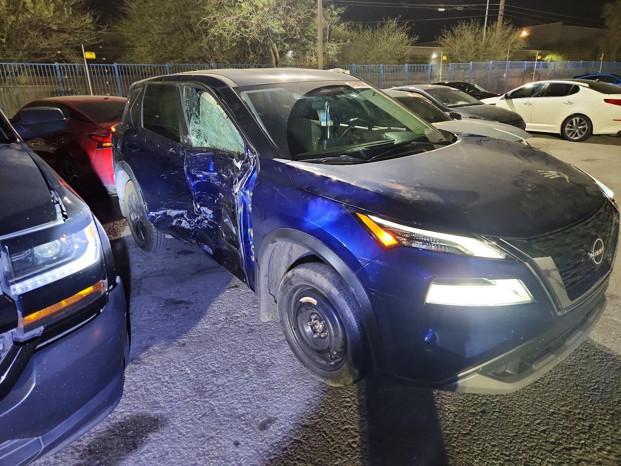 2022 Nissan Rogue Sv - zdjęcie 4