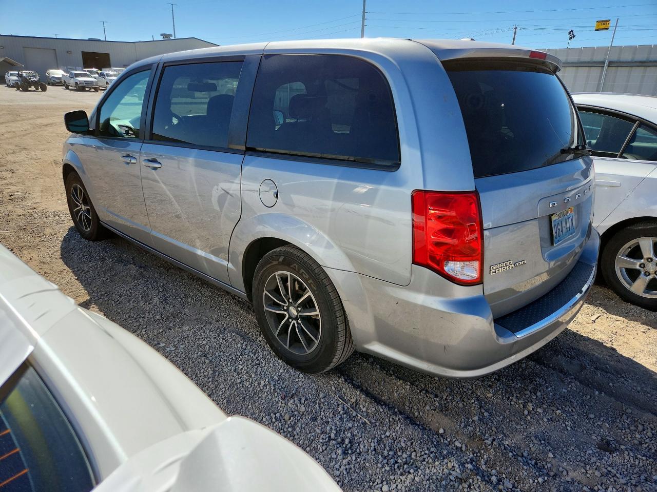 2019 Dodge Grand Caravan Gt - zdjęcie 2