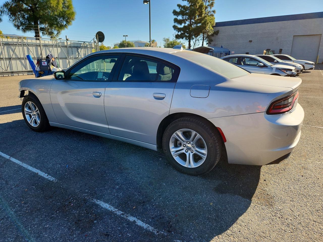 2023 Dodge Charger Sxt - zdjęcie 2