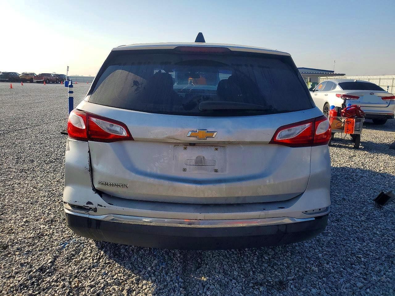 2018 Chevrolet Equinox Ls - zdjęcie 6