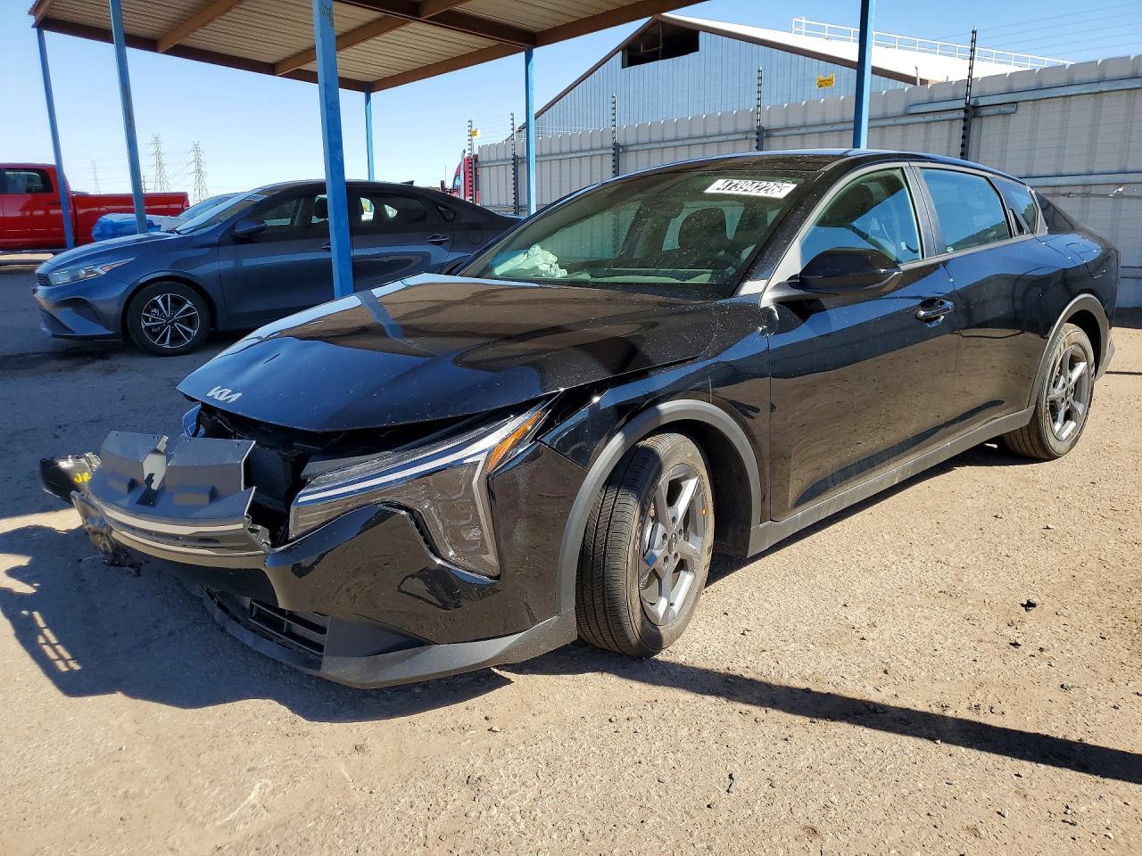 2026 Kia K4 Lxs - zdjęcie główne