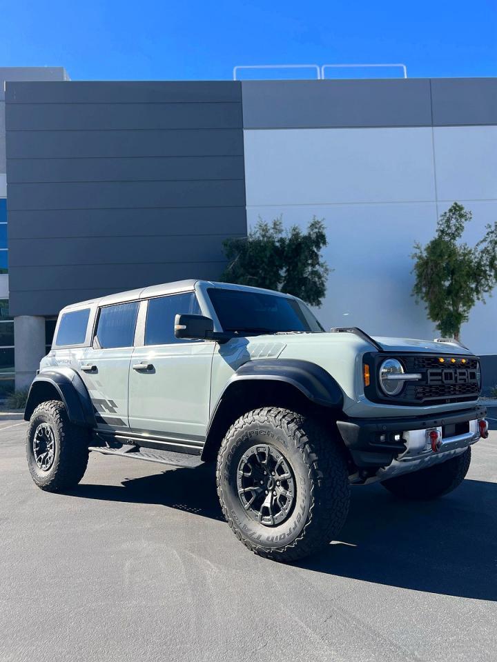 2023 Ford Bronco Raptor - zdjęcie główne