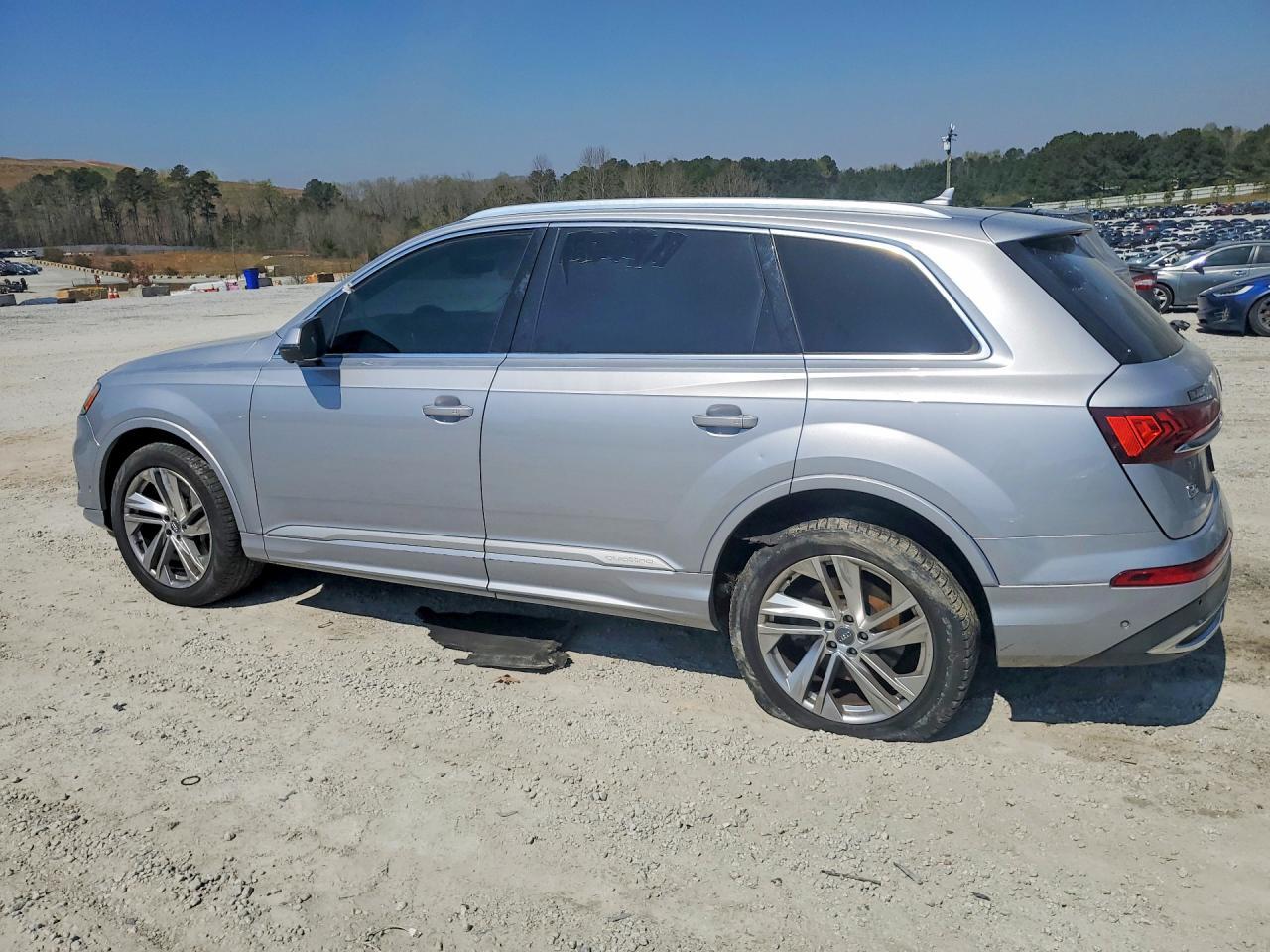 2020 Audi Q7 Premium Plus - zdjęcie 2