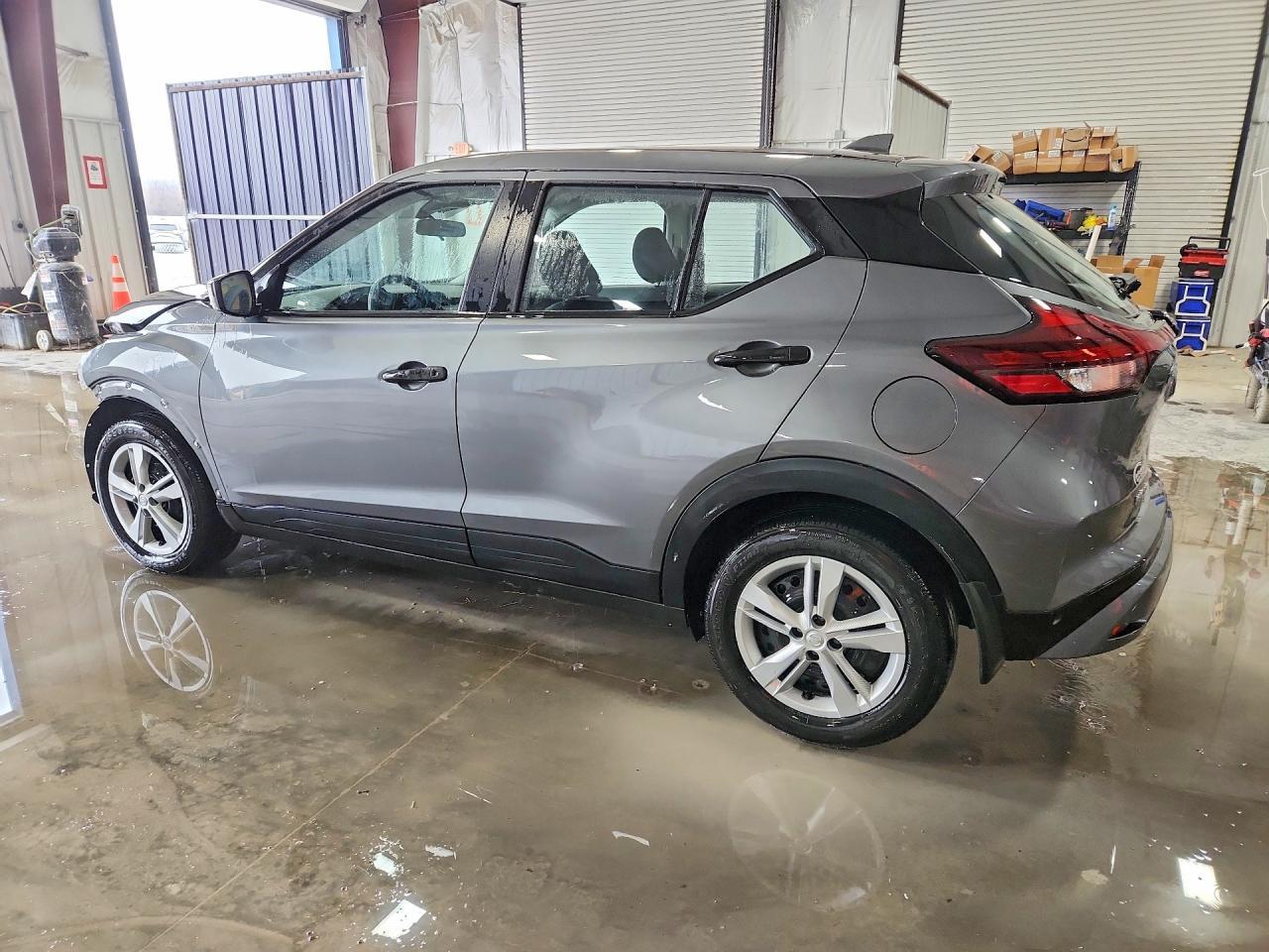 2025 Nissan Kicks Play S - zdjęcie 2