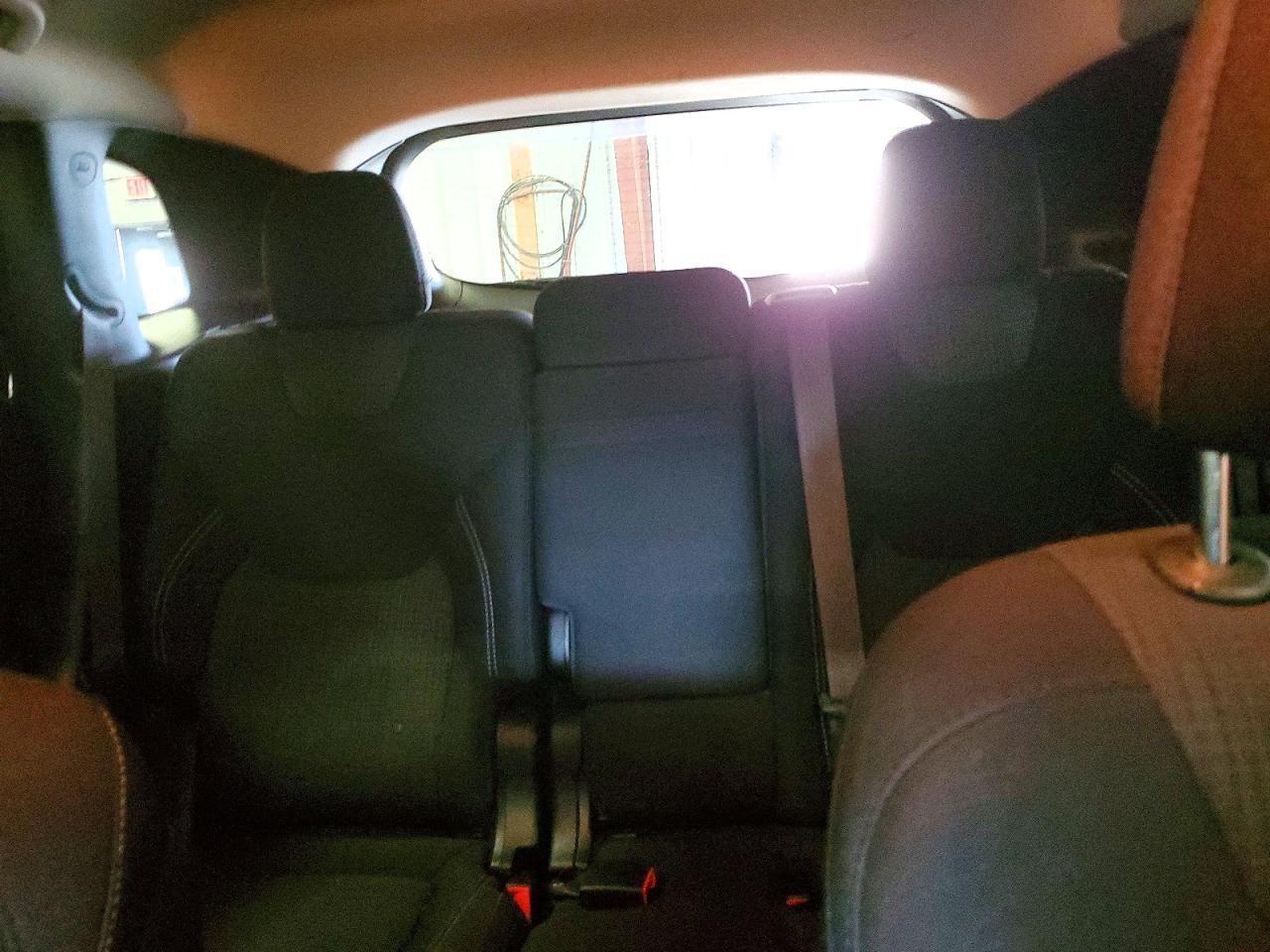 2015 Jeep Cherokee Latitude - zdjęcie 10