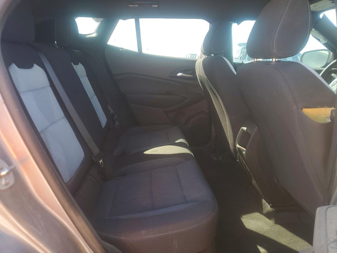 2024 Chevrolet Trax 1Rs - zdjęcie 11