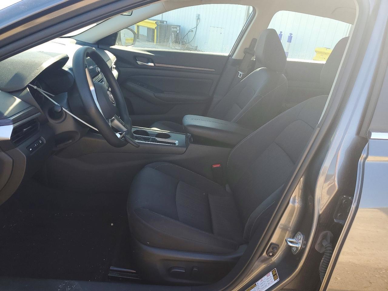 2025 Nissan Altima 2.5 Sv - zdjęcie 7