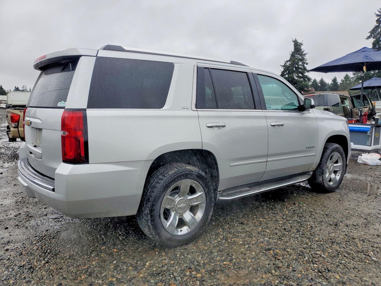2015 Chevrolet Tahoe K1500 Ltz - zdjęcie 3