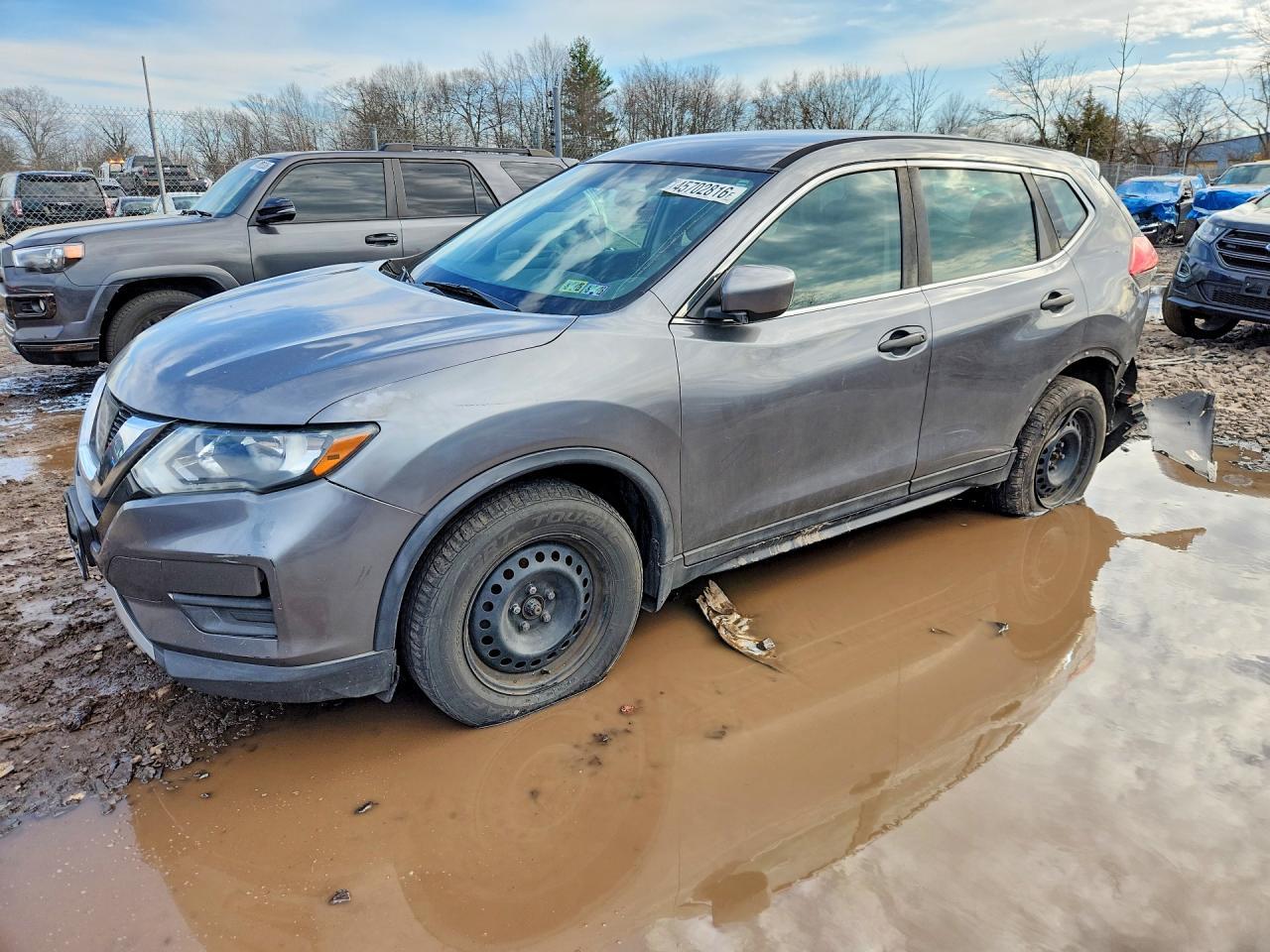 2017 Nissan Rogue S - zdjęcie główne