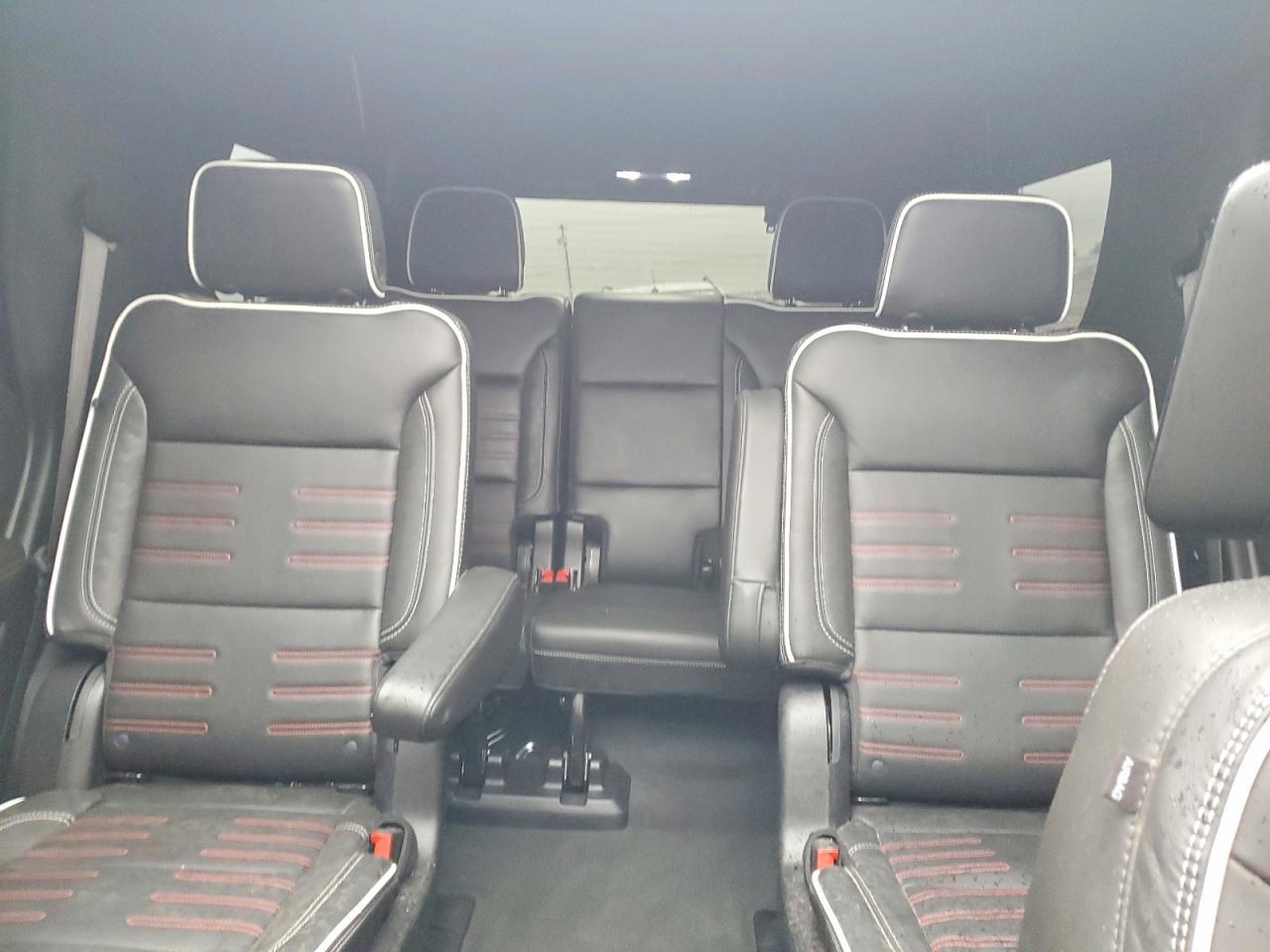 2026 GMC Yukon At4 Ultimate - zdjęcie 10